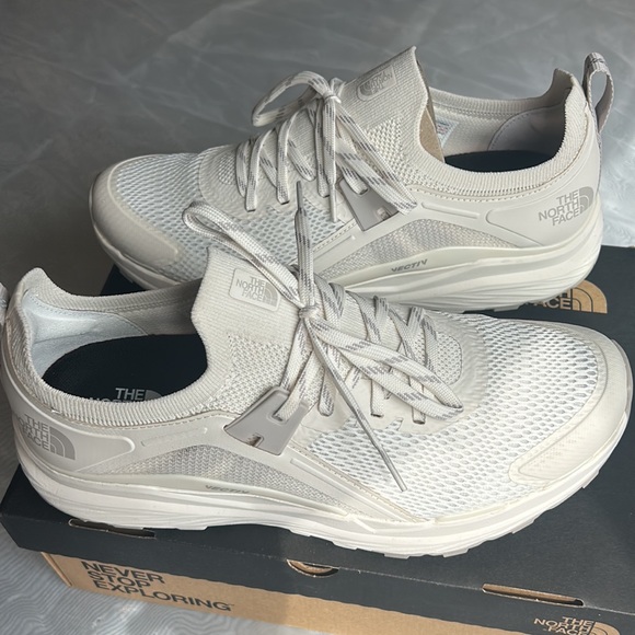 The North Face Vectiv Hypnum (Men’s 9.5) - Picture 3 of 7